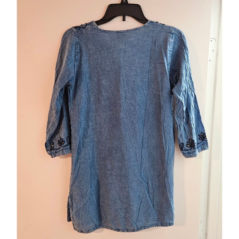Women's Shoe Sock Denim Embroidered V Neck Shirt Or Dress Size Small - Picture 7 of 9